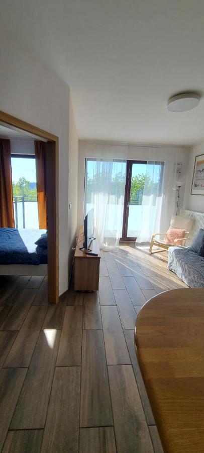 Wellsituated 1 Bedroom Condo In Warsaw Freeparking ภายนอก รูปภาพ