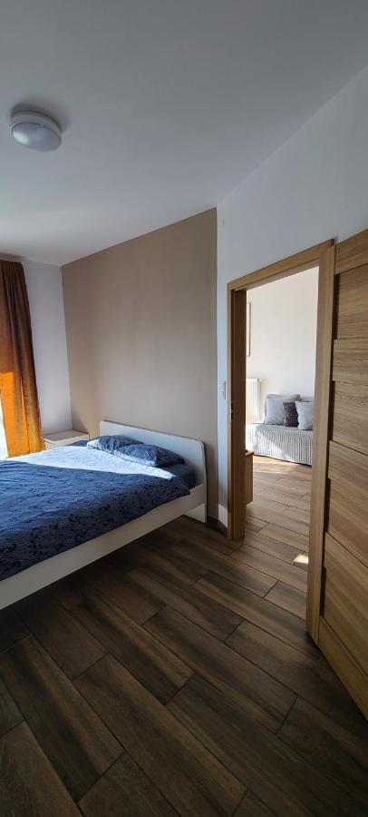 Wellsituated 1 Bedroom Condo In Warsaw Freeparking ภายนอก รูปภาพ